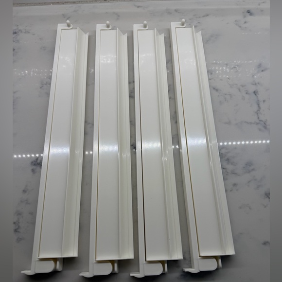 White Acrylic Rack & Pusher Set - Picture 2 of 4